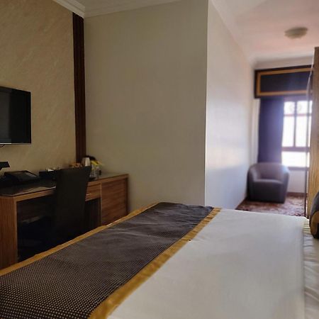 Golden Tulip Al Shakreen Μεδίνα Εξωτερικό φωτογραφία