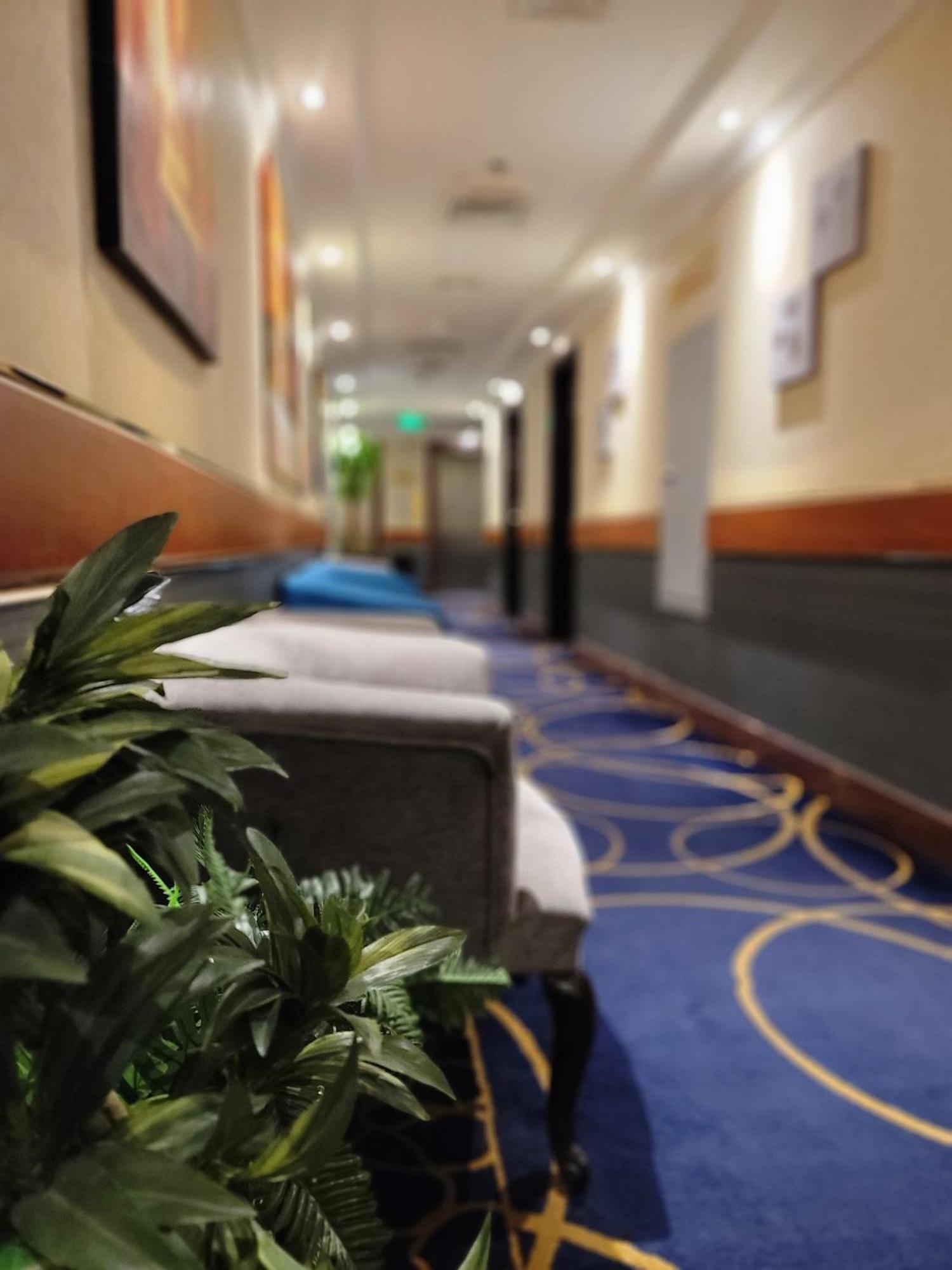 Golden Tulip Al Shakreen Μεδίνα Εξωτερικό φωτογραφία
