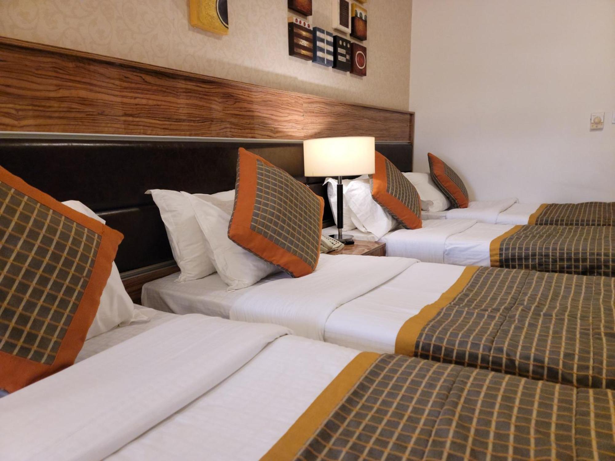 Golden Tulip Al Shakreen Μεδίνα Εξωτερικό φωτογραφία