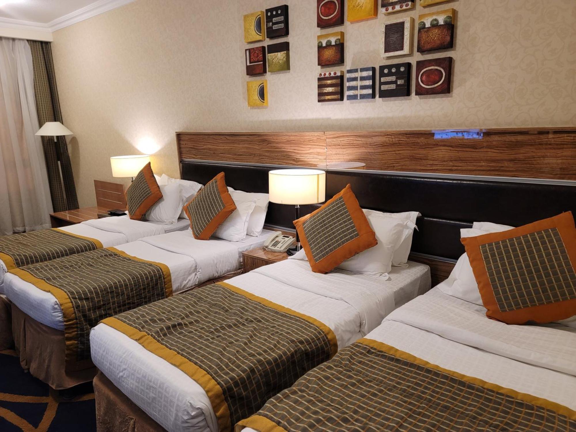 Golden Tulip Al Shakreen Μεδίνα Εξωτερικό φωτογραφία